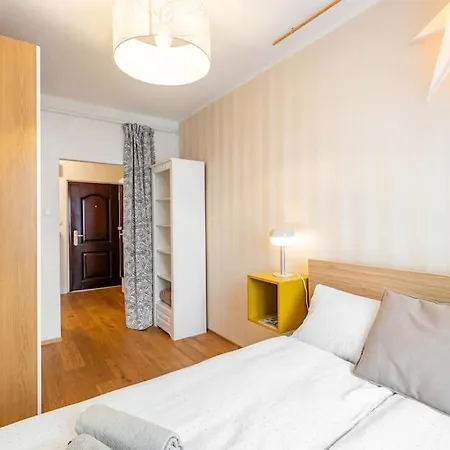 Tranquil Haven: Old Town Proximity Apartment Bratislava