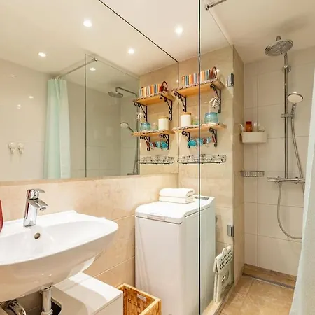 Apartment Tranquil Haven: Old Town Proximity Bratislava