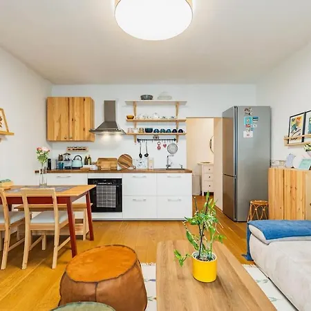 Apartment Tranquil Haven: Old Town Proximity *