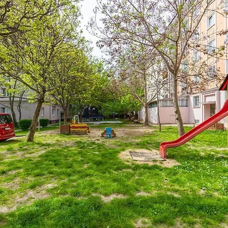 Апартаменты Tranquil Haven: Old Town Proximity