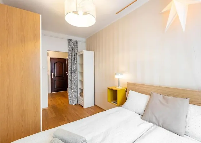 Tranquil Haven: Old Town Proximity Apartament Bratislava