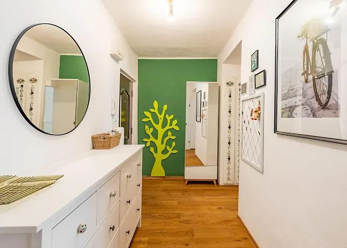 Tranquil Haven: Old Town Proximity Apartament *