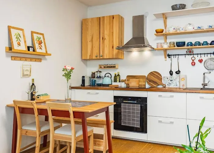 Tranquil Haven: Old Town Proximity Apartament *