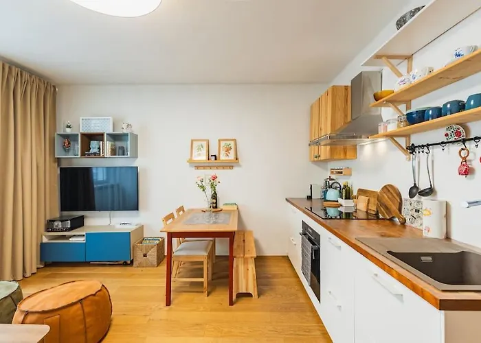 Apartament Tranquil Haven: Old Town Proximity