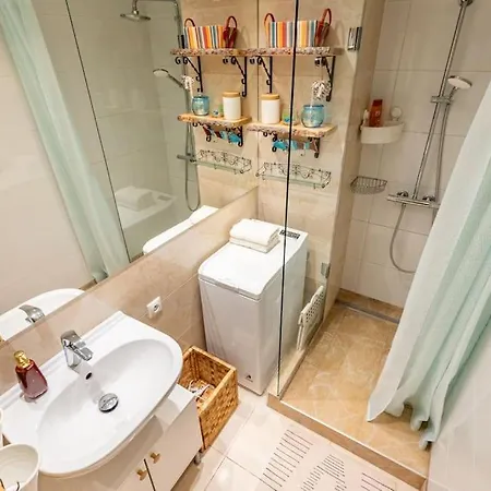 Tranquil Haven: Old Town Proximity Apartamento *