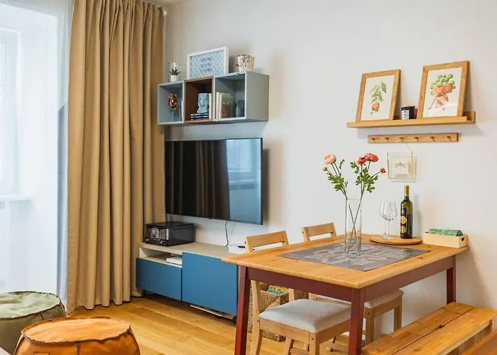 Tranquil Haven: Old Town Proximity براتسيلافا